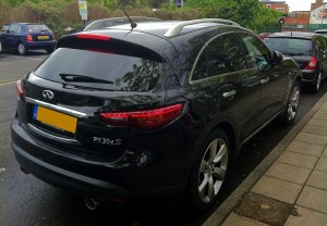 Infiniti FX30dS-03ccup