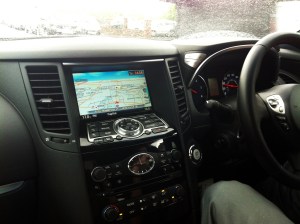 Infiniti FX30dS-04ccup