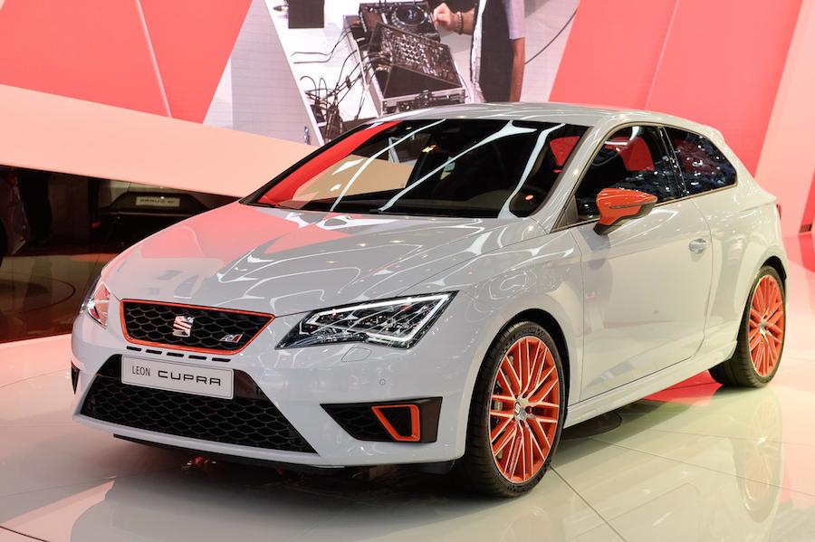 Record breaking SEAT Leon Cupra made its debut