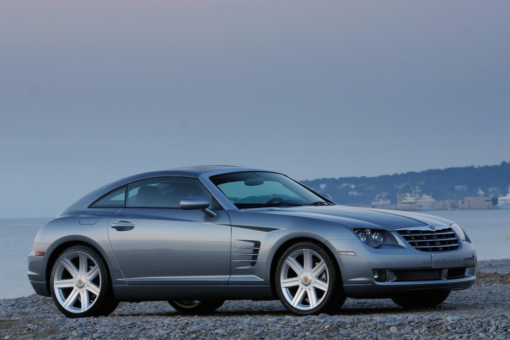 2004 Chrysler Crossfire Coupe 001