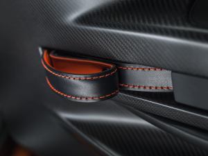 2015 Aston Martin V12 Vantage GT3 Interior_007