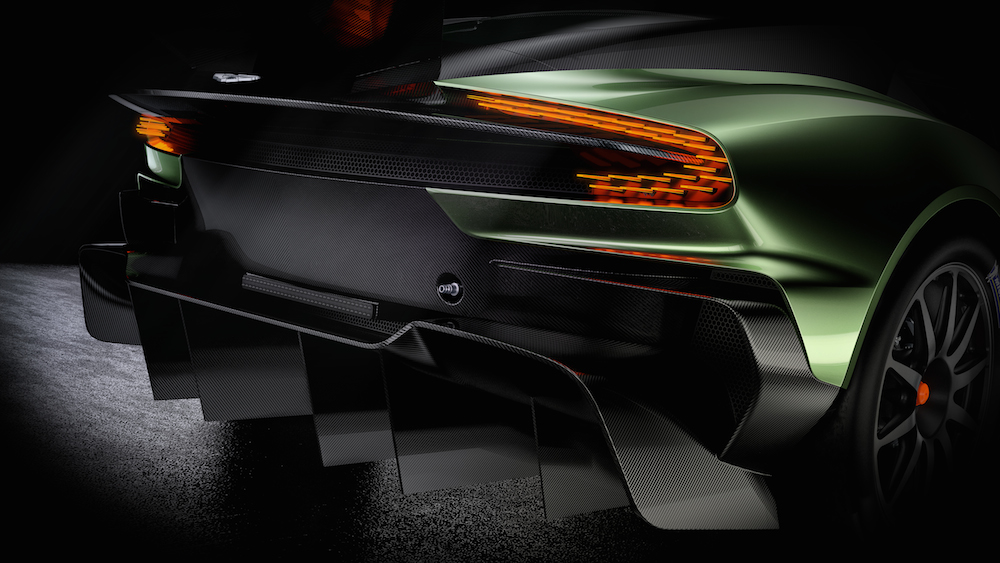 2015 Aston Martin Vulcan_04