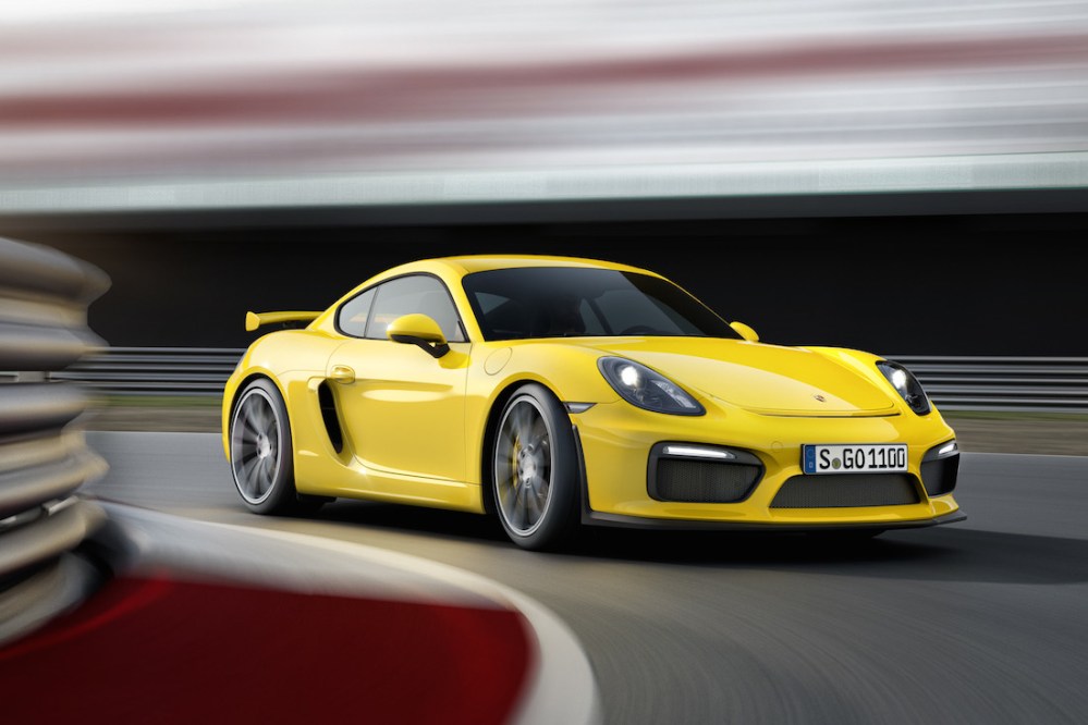 2015 Porsche Cayman GT4 001
