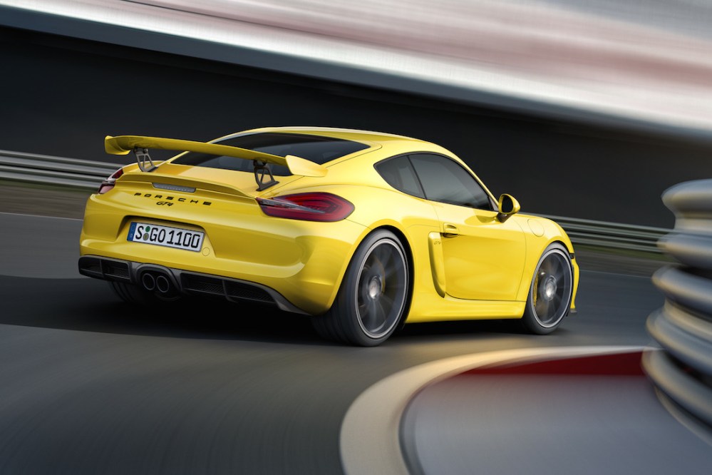 015 Porsche Cayman GT4 002