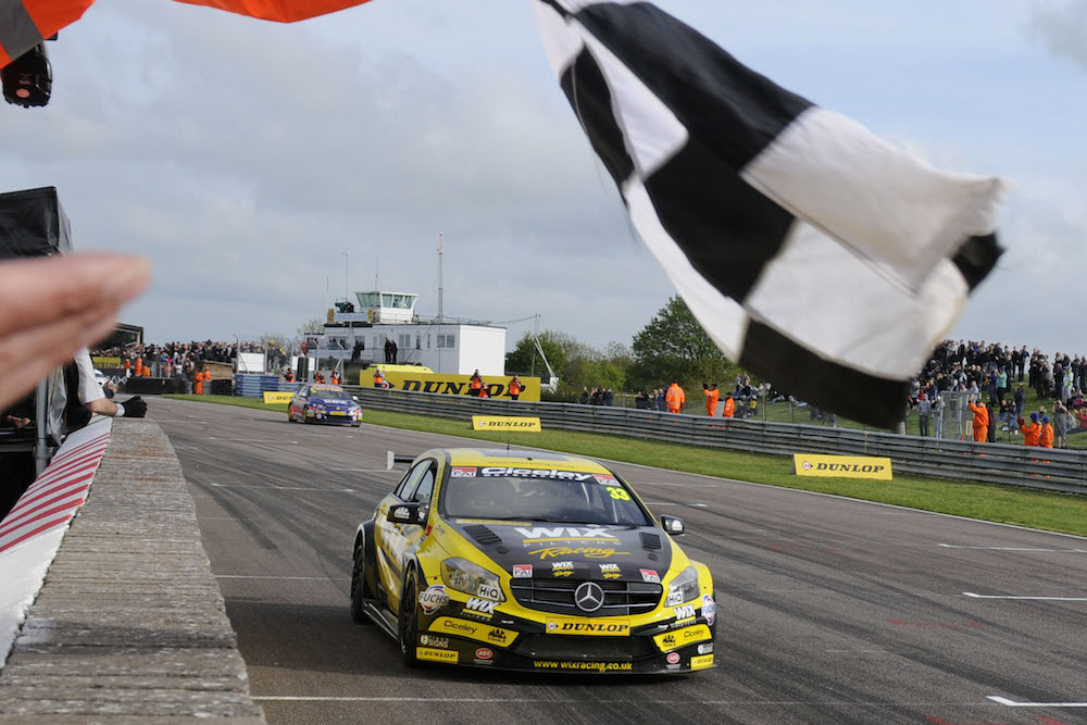 BTCC 2015 - Thruxton 00