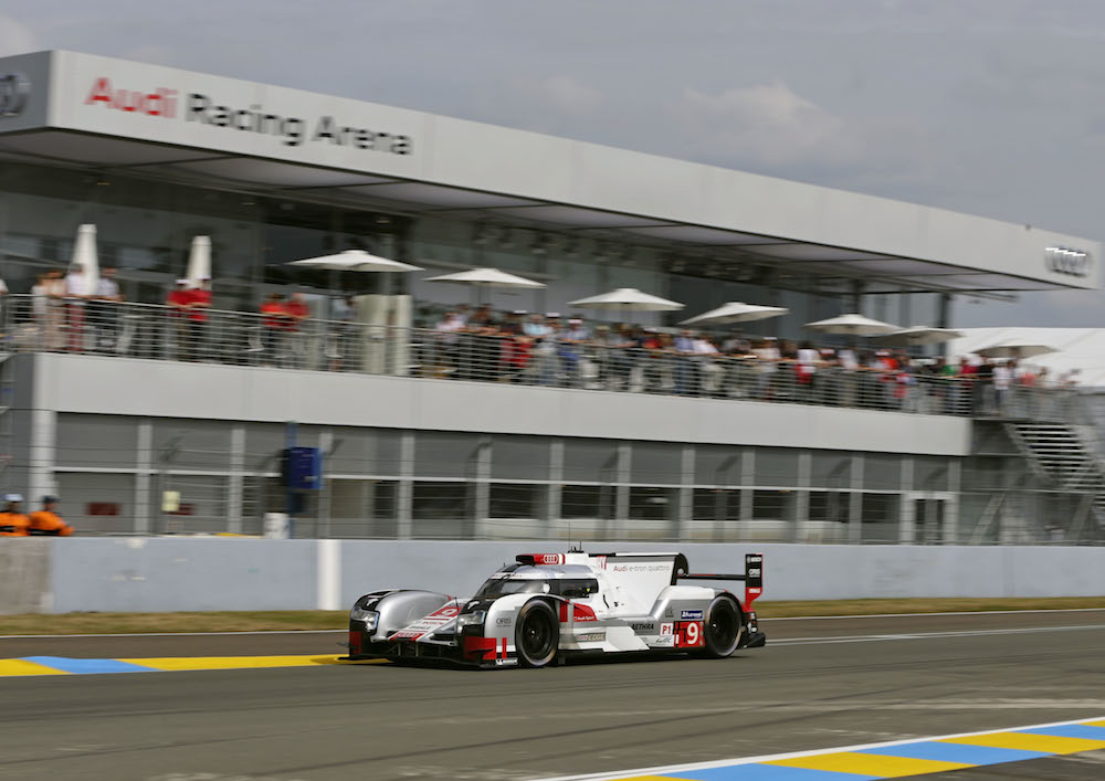 2015 Le Mans Race Audi R18 e-tron quattro