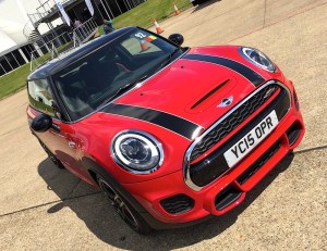 2015 MINI Hatch John Cooper Works 001