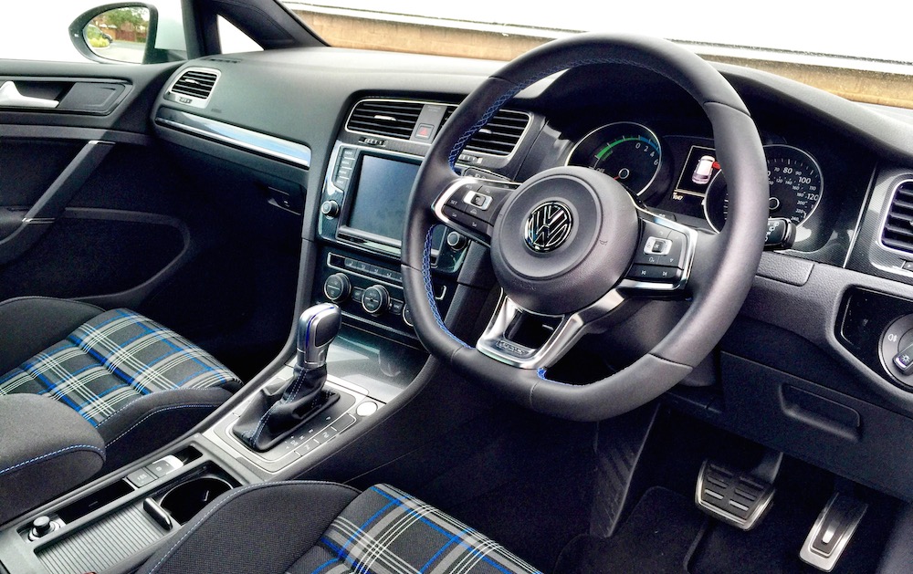 2015 Volkswagen Golf GTE