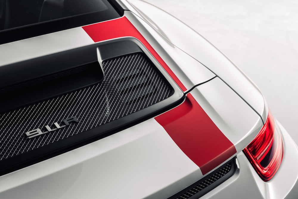 2016 Porsche 911 R 009