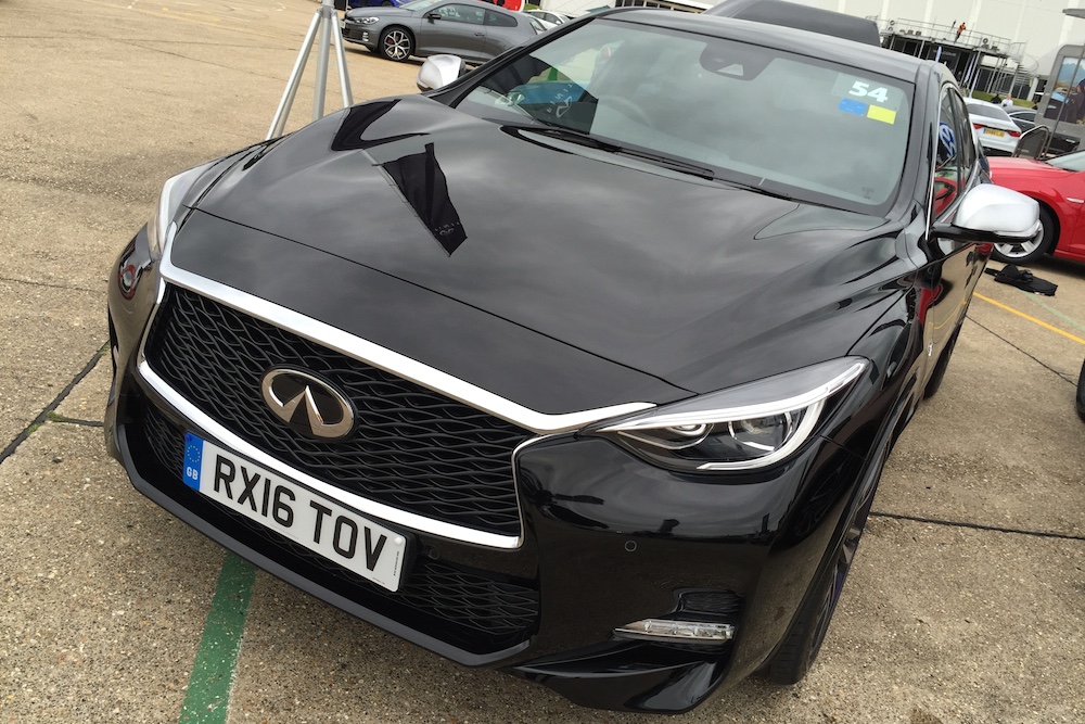 Infiniti Q30 Sport AWD