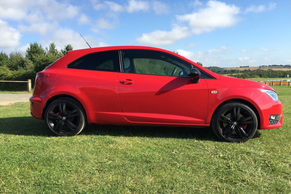 2016-seat-ibiza-cupra-black-review-004