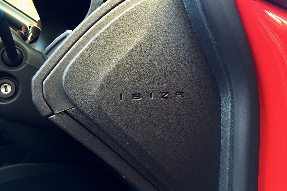 2016 SEAT Ibiza Cupra Black Interior