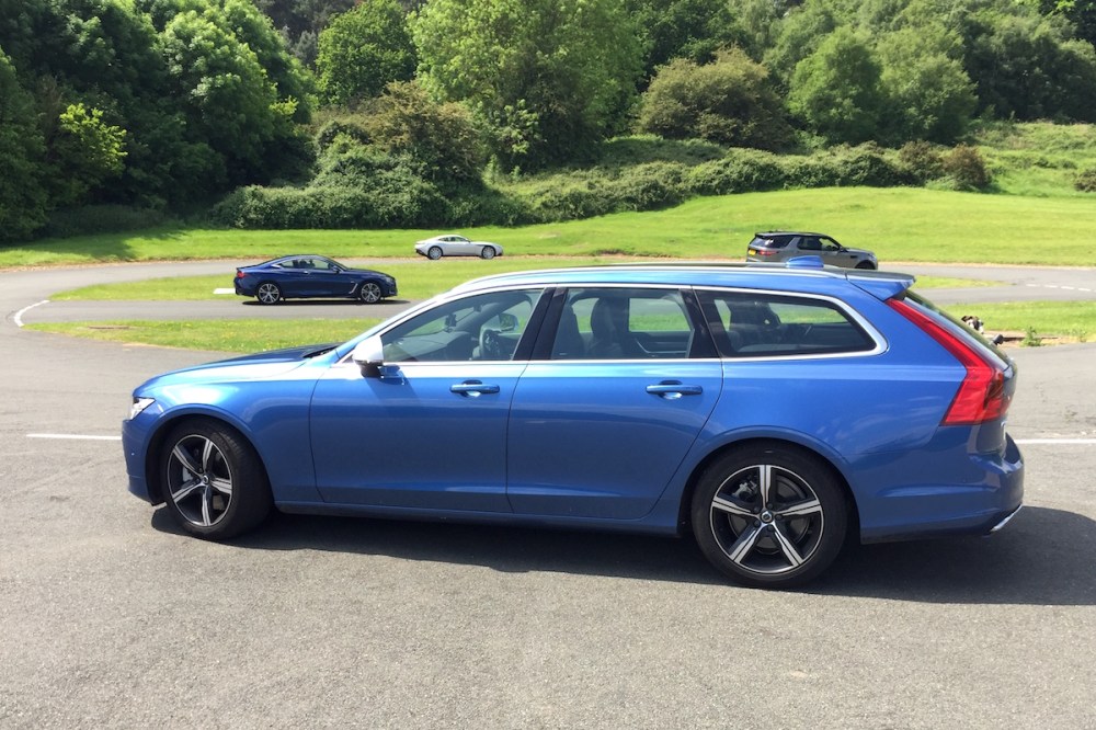 2017 Volvo V90 D5